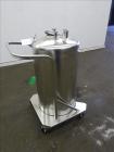 Used Alloy Products Pressure Tank, 25 Gallon, 316 Stainless Steel, Vertical. Approximate 18