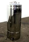 Used Alloy Products Pressure Tank, 33 Gallon, 316L Stainless Steel, Vertical. 17.71” Diameter x 29” straight side. Dished top and bottom. Internal rated Full Vacuum to 85 psi at -20 to 350 degrees F....