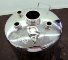 Used Alloy Products Pressure Tank, 33 Gallon, 316L Stainless Steel, Vertical. 17.71” Diameter x 29” straight side. Dished top and bottom. Internal rated Full Vacuum to 85 psi at -20 to 350 degrees F....