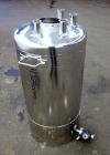 Used- Alloy Products Pressure Tank, 25 Gallon, 316L Stainless Steel, Vertical. Approximate 18
