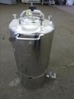 Used Alloy Products Pressure Tank, 6 Gallon, 316L Stainless Steel, Vertical. Approximate 12