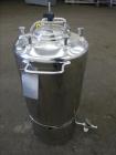 Used Alloy Products Pressure Tank, 6 Gallon