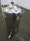 Used- Alloy Products Pressure Tank, 6 Gallon, 316L Stainless Steel, Vertical. Approximate 12