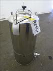 Used- Alloy Products Pressure Tank, 6 Gallon, 316L Stainless Steel, Vertical. Approximate 12