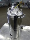 Used- Alloy Products Pressure Tank, 2 Gallon, 316 Stainless Steel, Vertical. Approximate 9