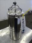 Used- Alloy Products Pressure Tank, 2 Gallon, 316 Stainless Steel, Vertical. Approximate 9