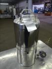 Used Alloy Products Pressure Tank, 2 Gallon, 316 Stainless Steel, Vertical. Approximate 9