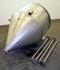 Used Custom Metalcraft Tank, 200 Gallon, 304 Stainless Steel, Vertical. 48' Diameter x 26
