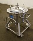 Used DCI Pressure Tank, 60 Liter (15.8 Gallon), 316 Stainless Steel, Vertical.