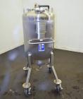 Used Feldmeier Pressure Tank, 200 liter (52.8 gallon), 316 L stainless steel, vertical. Approximately 24