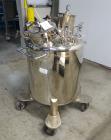 Used- Lee Industries Pressure Mix Tank, 200 Liter, Model 200 LDBT