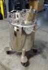 Used- Lee Industries Pressure Mix Tank, 200 Liter, Model 200 LDBT