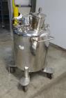 Used- Lee Industries Pressure Mix Tank, 200 Liter, Model 200 LDBT