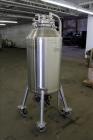 Used- Mueller Pressure Tank, 250 Liter (66.04 Gallon), 316L Stainless Steel, Ver