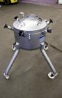 Used Mueller 60 Liter (15.8 Gallon) Tank, 316 Stainless Steel, Vertical. Approximate 20