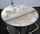 Used Water Cooling Corporation Tank, 100 Gallon, 304 Stainless Steel, Vertical. Approximate 31