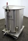 Used Water Cooling Corporation Tank, 100 Gallon, 304 Stainless Steel, Vertical. Approximate 31