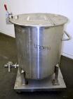 Used Water Cooling Corporation Tank, 100 Gallon, 304 Stainless Steel, Vertical. Approximate 31