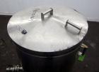 Used Tank, 100 Gallon, 304 Stainless Steel, Vertical. Approximate 31
