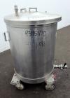 Used Tank, 100 Gallon, 304 Stainless Steel, Vertical. Approximate 31