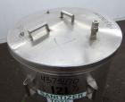 Used Tank, 100 Gallon, 304 Stainless Steel, Vertical. Approximate 31