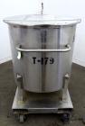 Used Water Cooling Corporation Tank, 100 Gallon, 304 Stainless Steel, Vertical. Approximate 31