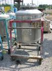 Used Buckley Iron Works Pressure Tank, 100 gallon, stainless steel, vertical. 30'' diameter x 28'' straight side, dished top and bottom. Internal rated 50 psi at 300 deg F. Openings: top approximate ...