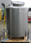 Used Tank, 375 Gallon, 304 Stainless Steel, Vertical. Approximately 46