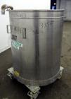 Used Tank, 200 Gallon, 316 Stainless Steel, Vertical.  Approximately 38