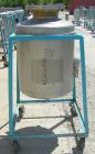 Used O.G. Kelley Co. Pressure Tank, 55 gallon, 304 stainless steel, vertical. 24'' diameter x 27'' straight side, dished top and bottom. Internal rated 50 psi at 300 deg F. Openings: top 10'' with co...