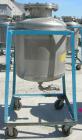 Used O.G. Kelley Co. Pressure Tank, 55 gallon, 304 stainless steel, vertical. 24'' diameter x 27'' straight side, dished top and bottom. Internal rated 50 psi at 300 deg F. Openings: top 10'' with co...