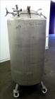 Used Precision Stainless Pressure Tank, 198.12 Gallons (705 Liters), 316L Stainless Steel, Vertical. 32