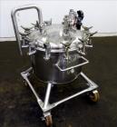 Used Precision Stainless Pressure Tank, 26.4 Gallons (100 Liters), 316L Stainless Steel, Vertical. 23-5/8
