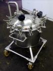 Used Precision Stainless Pressure Tank, 26.4 Gallons (100 Liters), 316L Stainless Steel, Vertical. 23-5/8