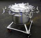 Used Precision Stainless Pressure Tank, 26.4 Gallons (100 Liters), 316L Stainless Steel, Vertical. 23-5/8