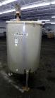 Used Stainless Fabrication Tank, 250 Gallon, 304 Stainless Steel, Vertical. Approximate 38