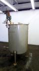 Used Stainless Fabrication Tank, 250 Gallon, 304 Stainless Steel, Vertical. Approximate 38