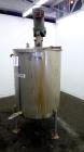 Used Stainless Fabrication Tank, 250 Gallon, 304 Stainless Steel, Vertical. Approximate 38