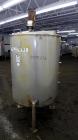 Used Stainless Fabrication Tank, 250 Gallon, 304 Stainless Steel, Vertical. Approximate 38