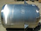 USED: T&C stainless pressure tank, 1000 liter (264 gallon), 316L stainless steel, vertical. 40