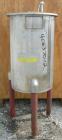 Used United Utensils Tank, 30 Gallon, model VT-30, 304 stainless steel, vertical. 18