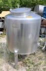 Used- Walker 135 Gallon Stainless Steel Tank, Model SB-V-52, 304 Stainless Steel, Vertical. Approximate 36