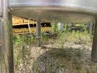 Used Walker 135 Gallon Stainless Steel Tank, Model SB-V-52, 304 Stainless Steel, Vertical. Approximate 36