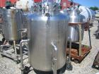 Used Walker Stainless Pressure Tank, 150 gallon, 316 L stainless steel, vertical. 34'' diameter x 39'' straight side, dished top and bottom. Internal rated FV/120 psi at 300 deg F. Openings: top 18''...
