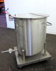 Used Water Cooling Corporation Tank, 100 Gallons, 304 Stainless Steel, Vertical. Approximately 31