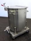 Used Water Cooling Corporation Tank, 100 Gallons, 304 Stainless Steel, Vertical. Approximately 31