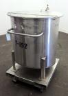 Used Water Cooling Corporation Tank, 100 Gallons, 304 Stainless Steel, Vertical. Approximately 31