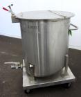 Used Water Cooling Corporation Tank, 100 Gallons, 304 Stainless Steel, Vertical. Approximately 31