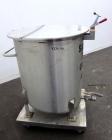 Used Water Cooling Corporation Tank, 100 Gallons, 304 Stainless Steel, Vertical. Approximately 31