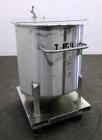 Used Water Cooling Corporation Tank, 100 Gallon, 304 Stainless Steel, Vertical. Approximately 31
